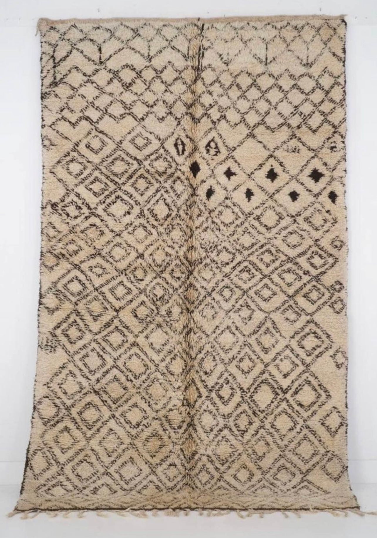 AMANDA - Vintage Beni Ourain Rug from Morocco - 10’ x 6”